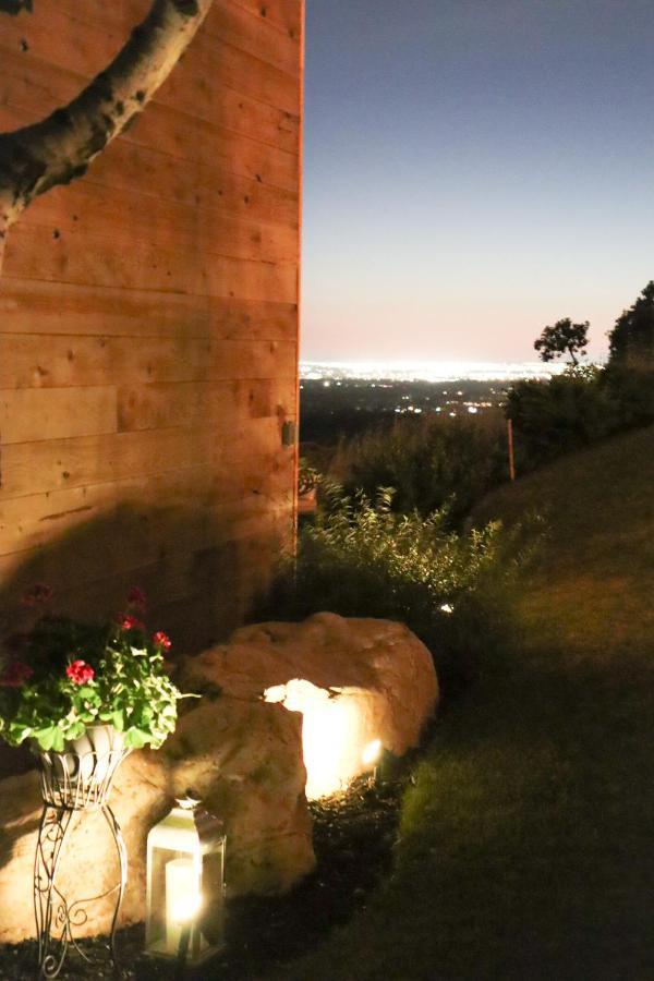 Luxury Alpine Treehouse Villa Holladay Exterior photo